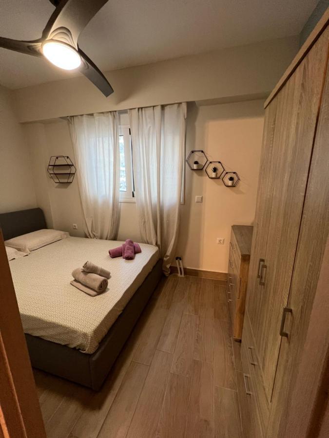 Vicky'S Studio Пирея Екстериор снимка