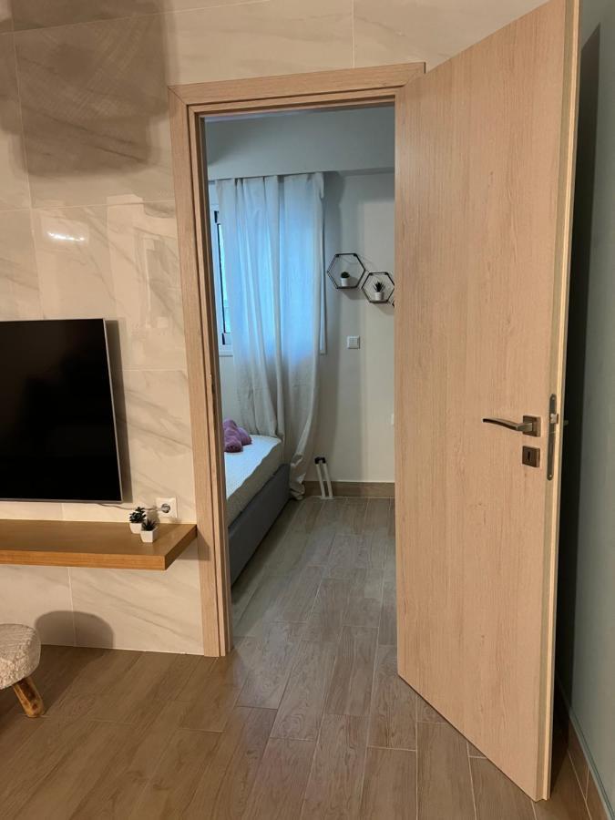 Vicky'S Studio Пирея Екстериор снимка