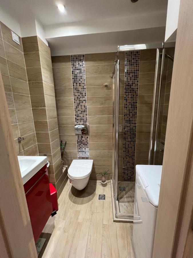 Vicky'S Studio Пирея Екстериор снимка